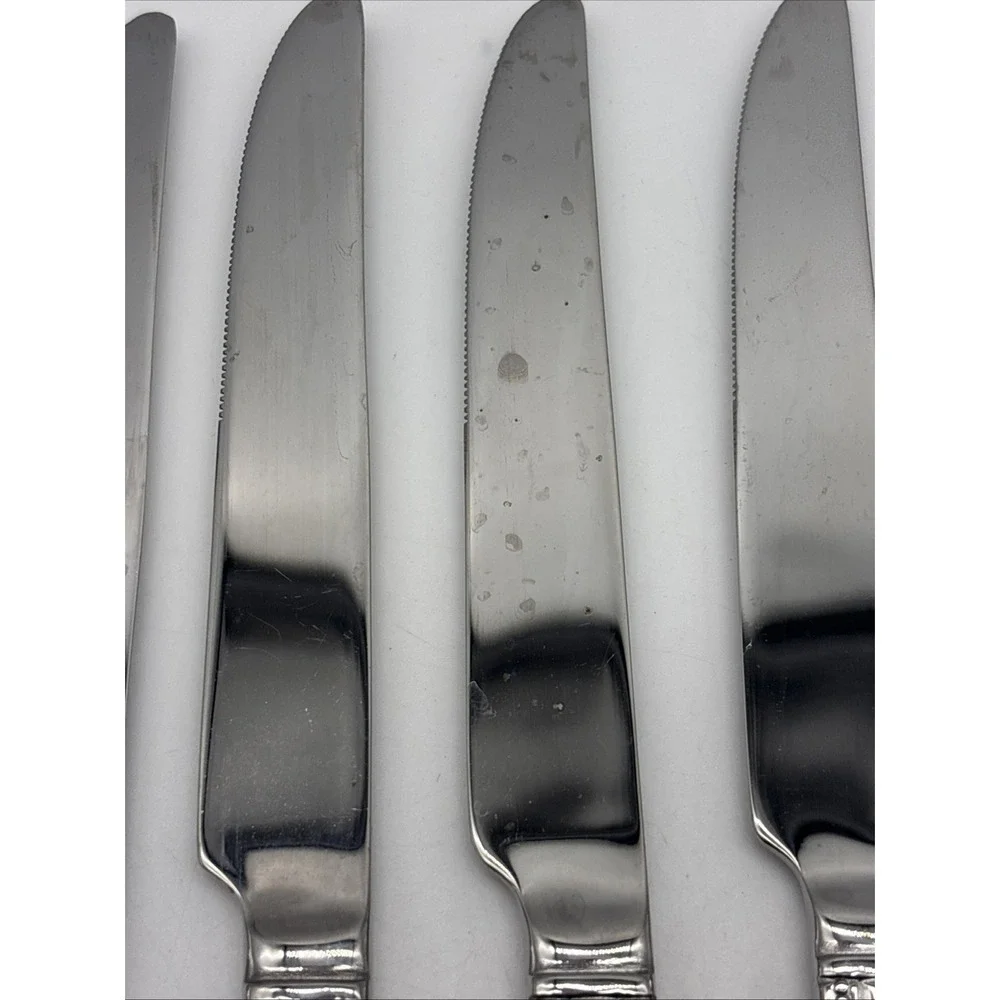 4- Reed & Barton Hamilton English Gentry Pattern butter knife